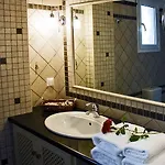 Anthias Garden Apartment *