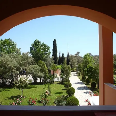 Anthias Garden Apartment *