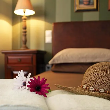 Anthias Garden Apartment *