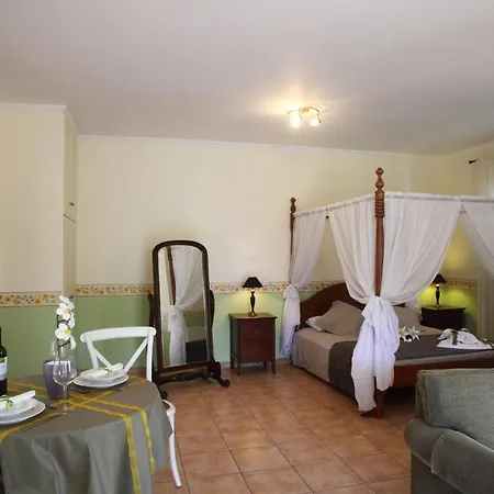 Daire Anthias Garden *