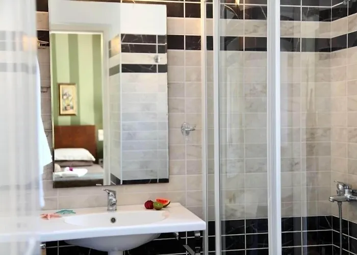 Anthias Garden Apartment *