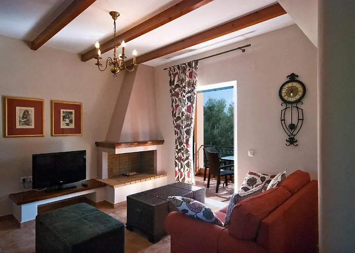 Anthias Garden Apartment *