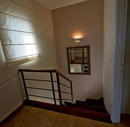 Anthias Garden * Frinion